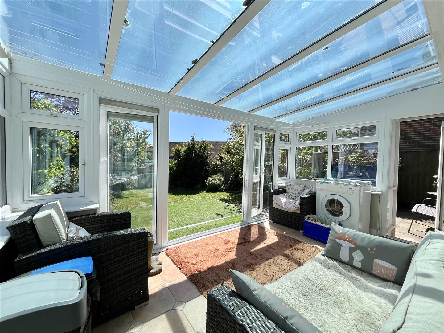 Meadow Way, Fairlight